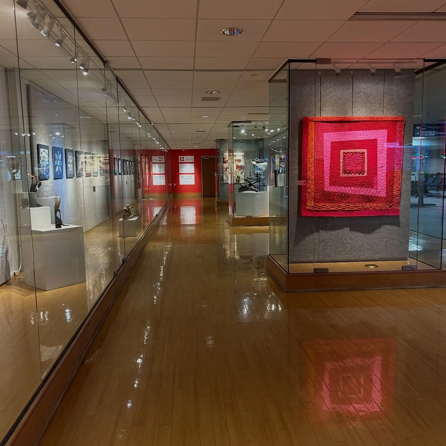 Red
48&rdquo; x 51&rdquo;
Hand dyed cottons and garments, various yarns

Sold to private collection

#art #modernarchitecture #interiordesign #design #architecture