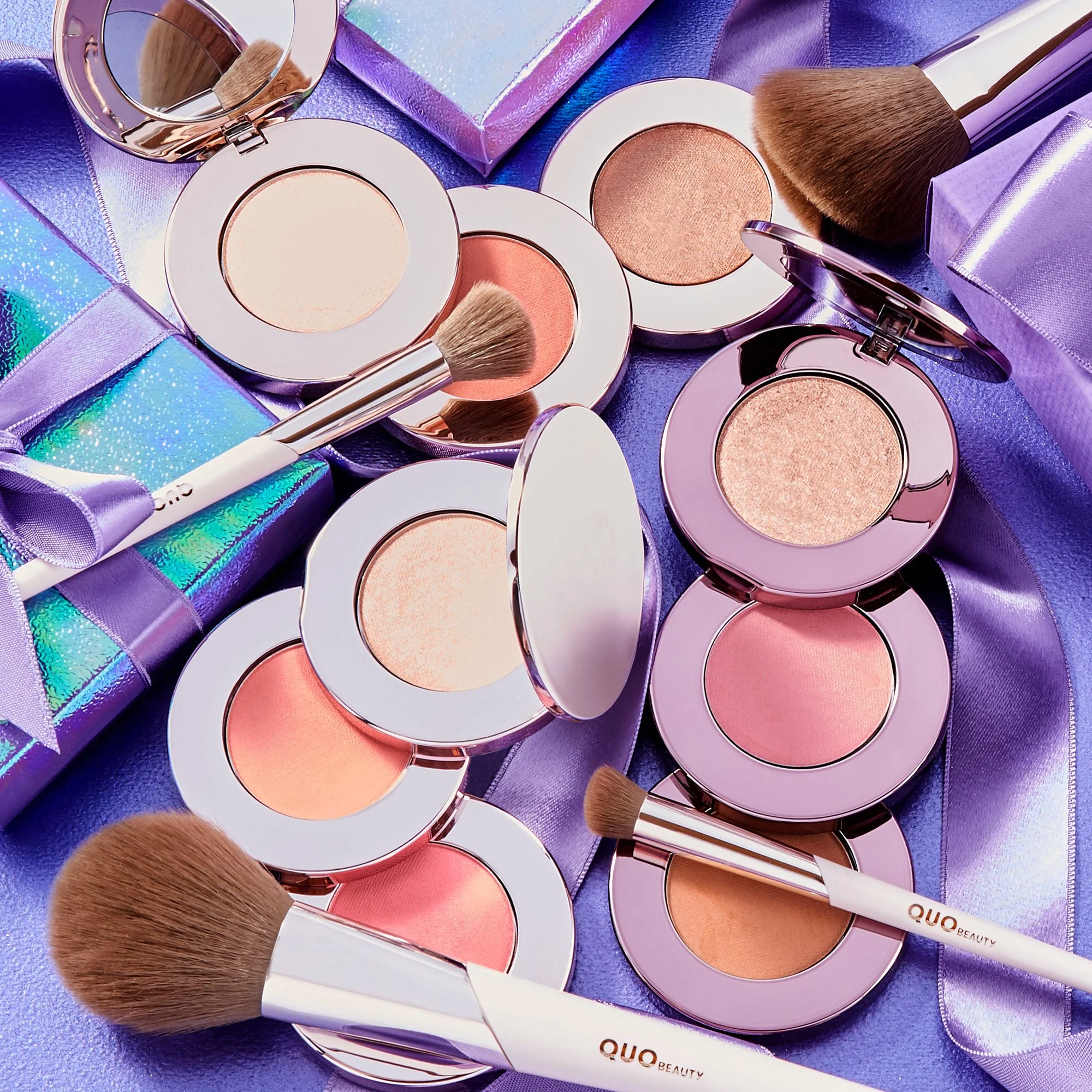 P12_13_QUO_HolidayFacePowder_REVIEW2.jpg