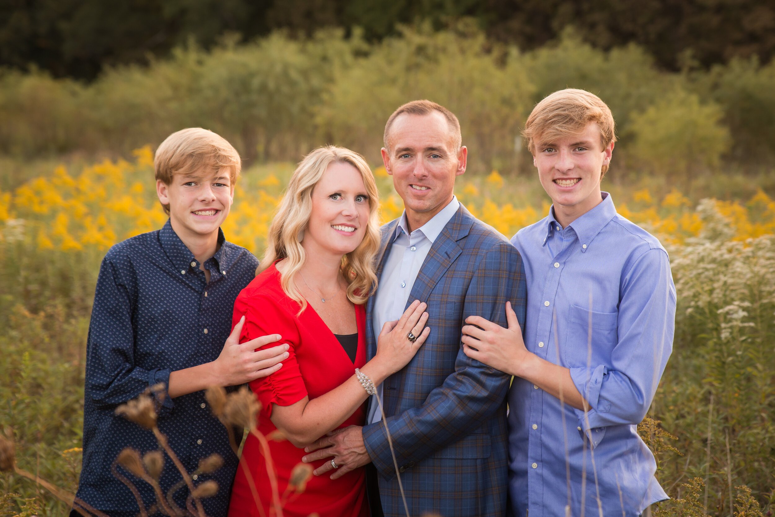 Large Family Photo Poses