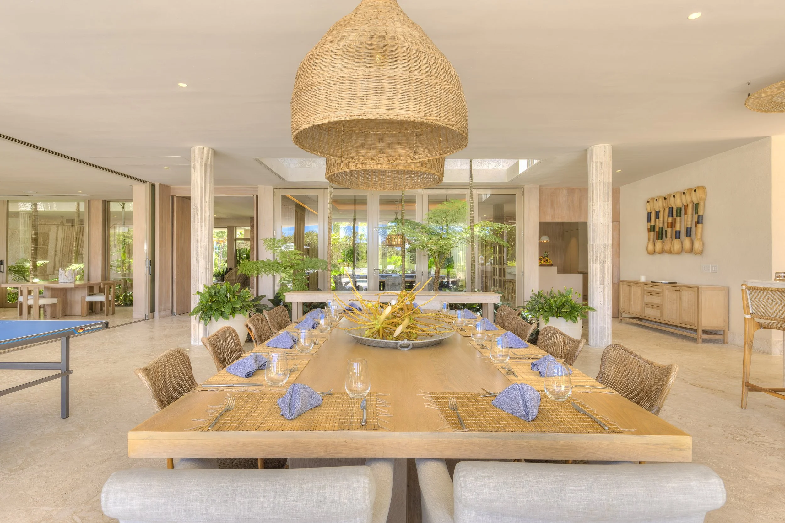 039-terrace dining area.jpg