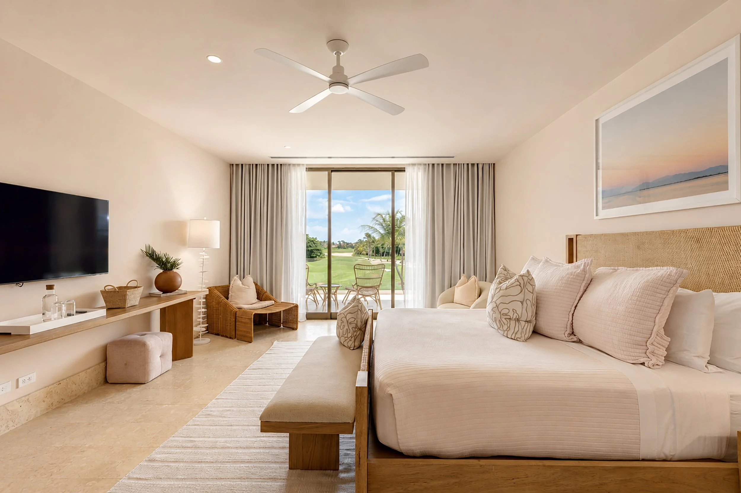 031-seventh bedroom.jpg