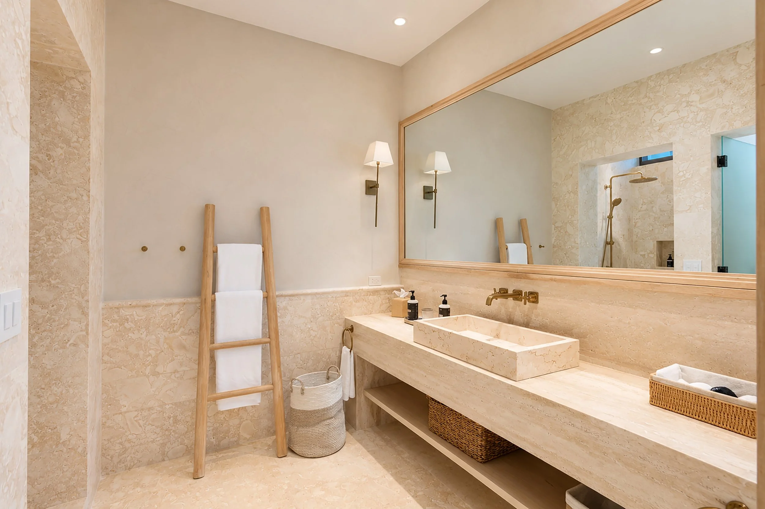 035-eight bathroom.jpg