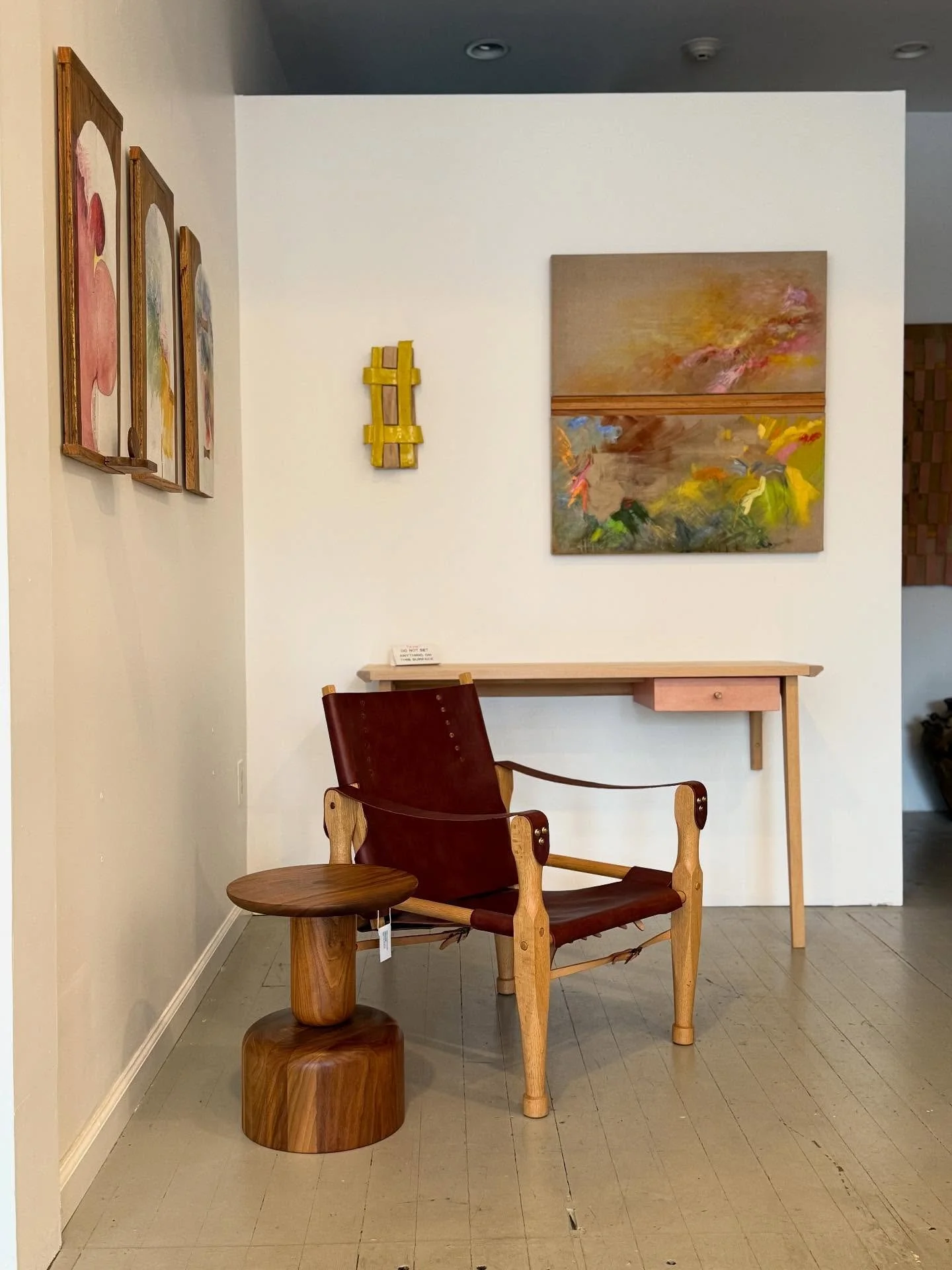 We were thrilled to open our doors today to 𝙋𝙚𝙧𝙚𝙜𝙧𝙞𝙣𝙖𝙩𝙞𝙤𝙣, the first two-person show of husband and wife Russell Steinert and Janis Stemmermann.

This show reveals the echoes and shared sensibilities that emerge from a life journeyed tog