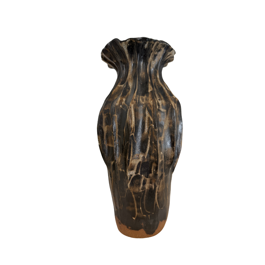 ERICA RECTO / Ridged Urn