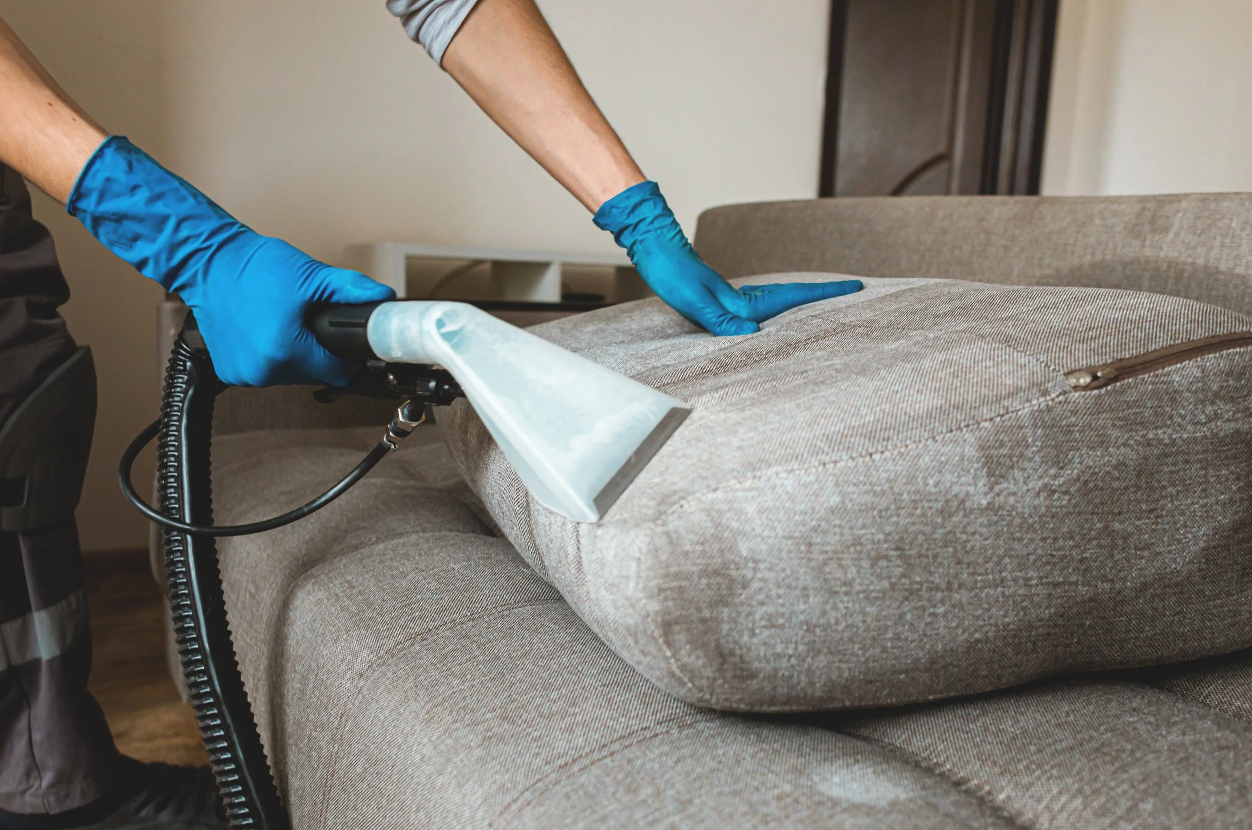 Upholstery and Carpet Cleaning Red Deer — Advanced Cleaning Solutions