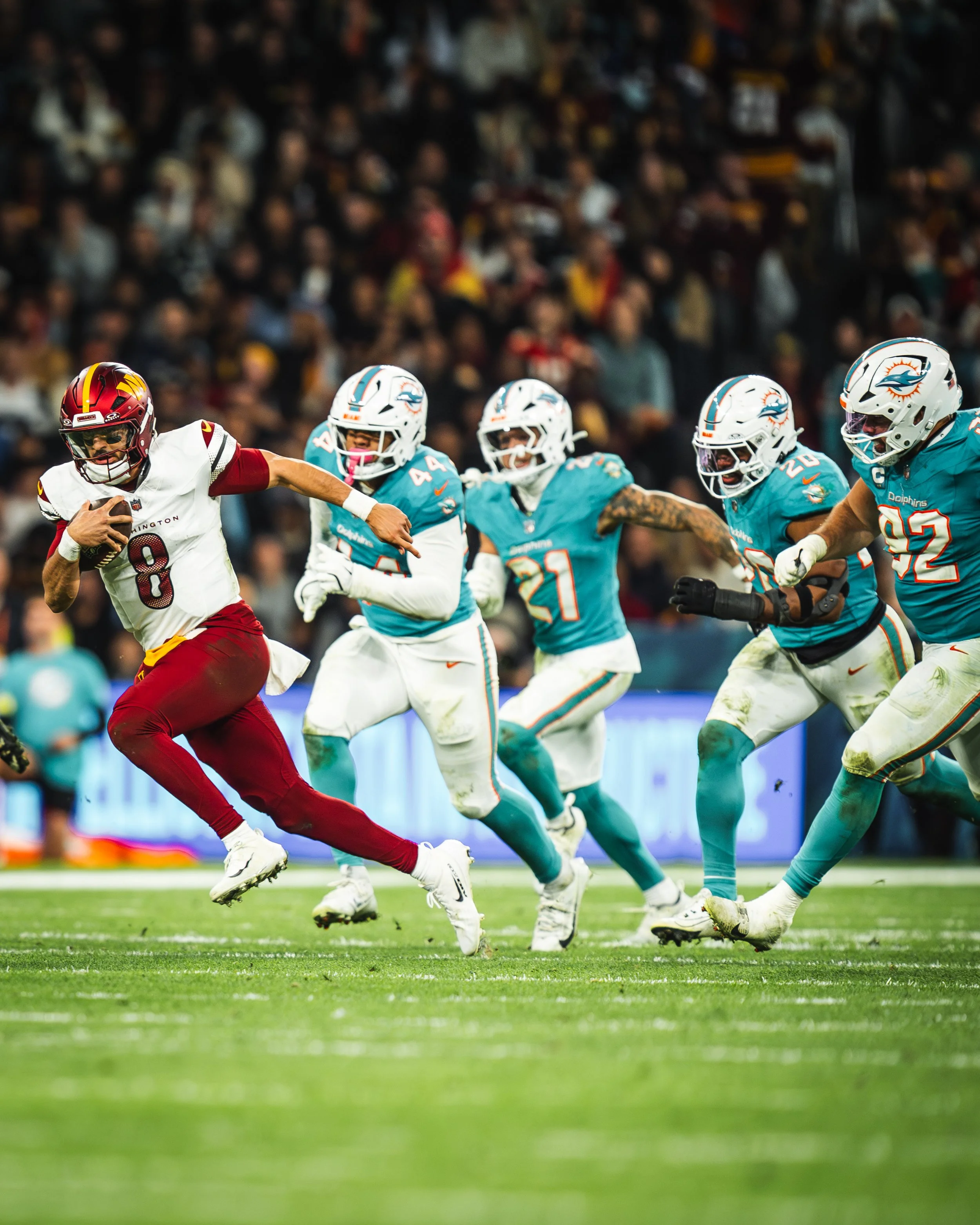 11162025 WK11 WAS @ MIA KC18567.JPG