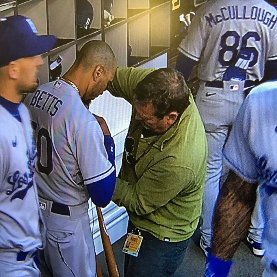 🎤 Mic'd up&hellip;there&rsquo;s our A2 Eric D. getting Mookie Bets audio-ready for 
#ESPN Sunday night baseball last week. #baseball #padres #dodgers #audio #mic #local795