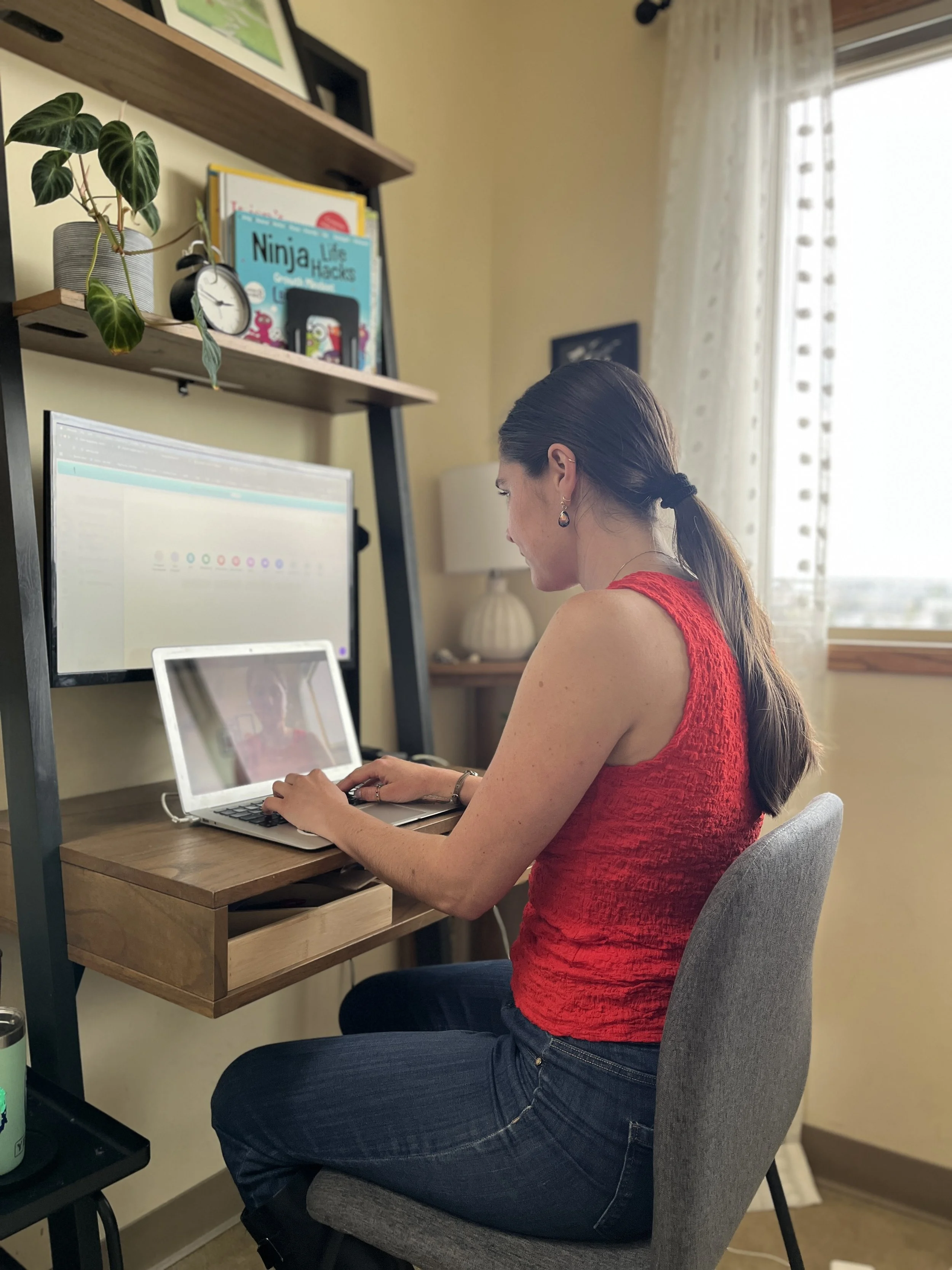 King County based sexuality educator Claire Appelmans pulls up online sexual health resources for teens.