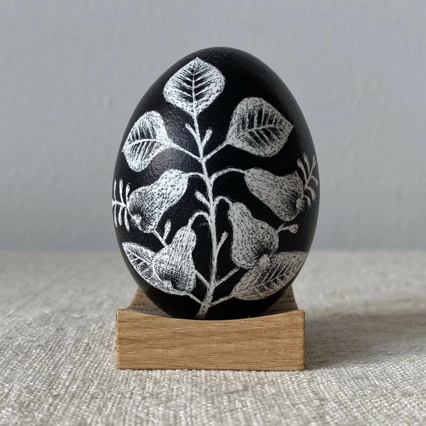 Learn the art of scratching designs into dyed eggs! We&rsquo;re having a hands-on Ukrainian Ester egg-decorating workshop instructed by @oksana.oh on April 1st. 

Driapanky is a Ukrainian egg decorating tradition closely related to pysanky &mdash; th