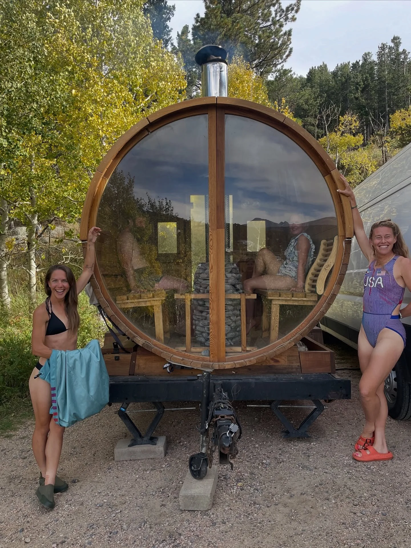 There&rsquo;s something special that happens when you combine miles, mountains, and a little heat.

At my first Hillygoat Run Retreat, every day we wrapped up the day&rsquo;s adventure with @ember_n_ice &mdash; a mobile sauna set against Colorado&rsq