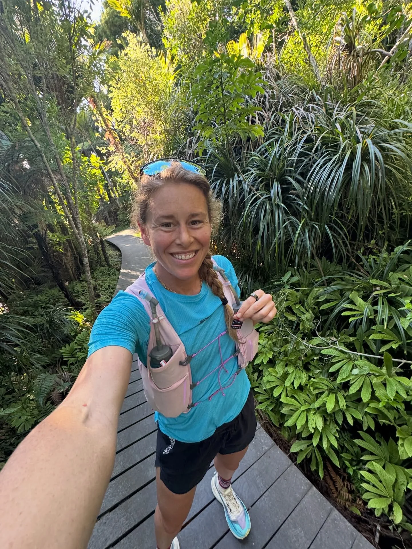 Racing without expectations might be the bravest thing I&rsquo;ve been learning to do. 

Going into Tarawera, on paper, my goals were clean:
✨ A goal: 50K PR ✨ B goal: Top 10 ✨ C goal: Finish and give 100%

But here&rsquo;s the problem with place goa