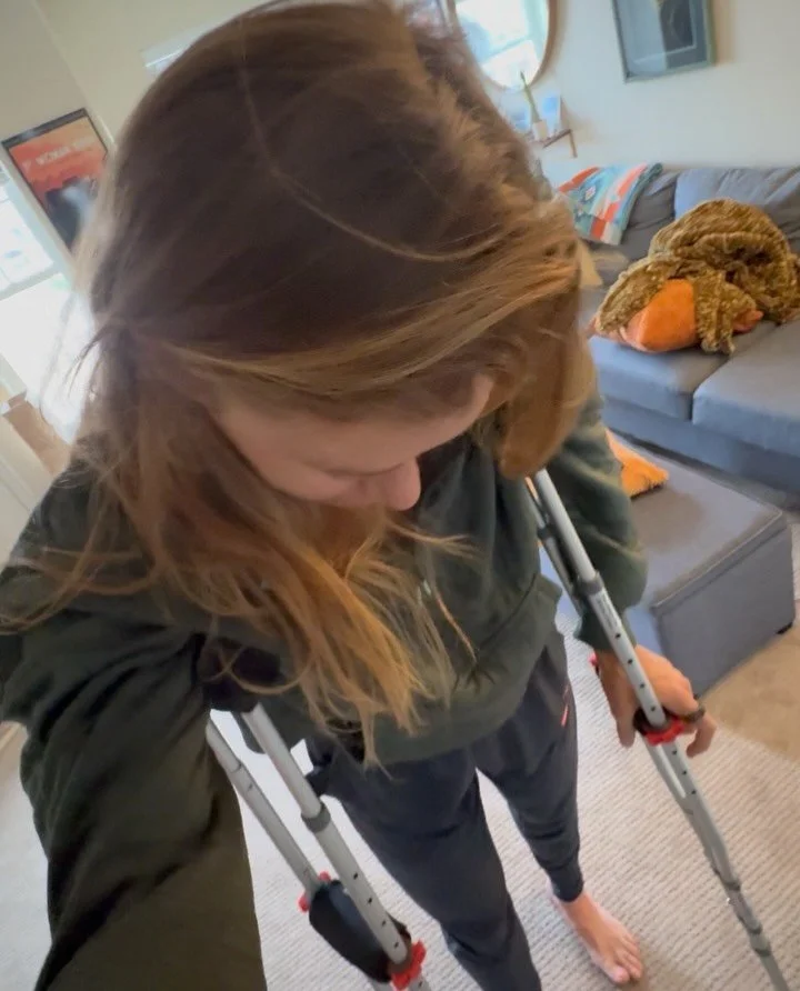 We&rsquo;re stronger together&mdash;
but when I&rsquo;m injured, my instinct is to isolate.

I don&rsquo;t want to be seen or talk to anyone. I&rsquo;d rather cry and be sad alone. But that&rsquo;s not always the answer.

People can help share the bu