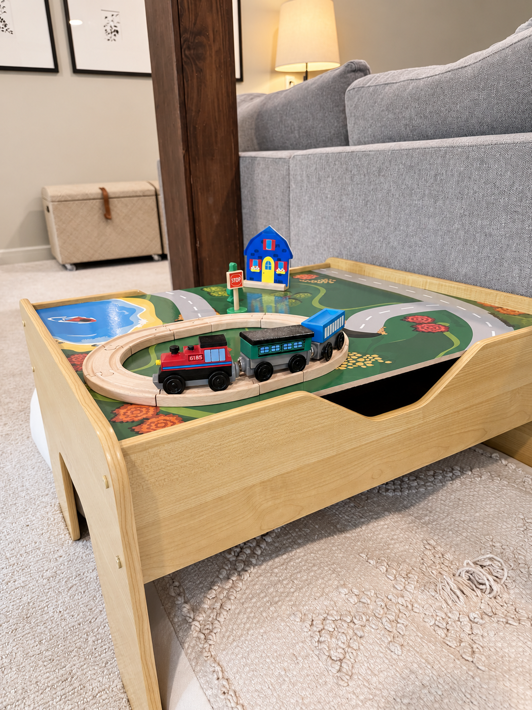 Living2.legotable.png