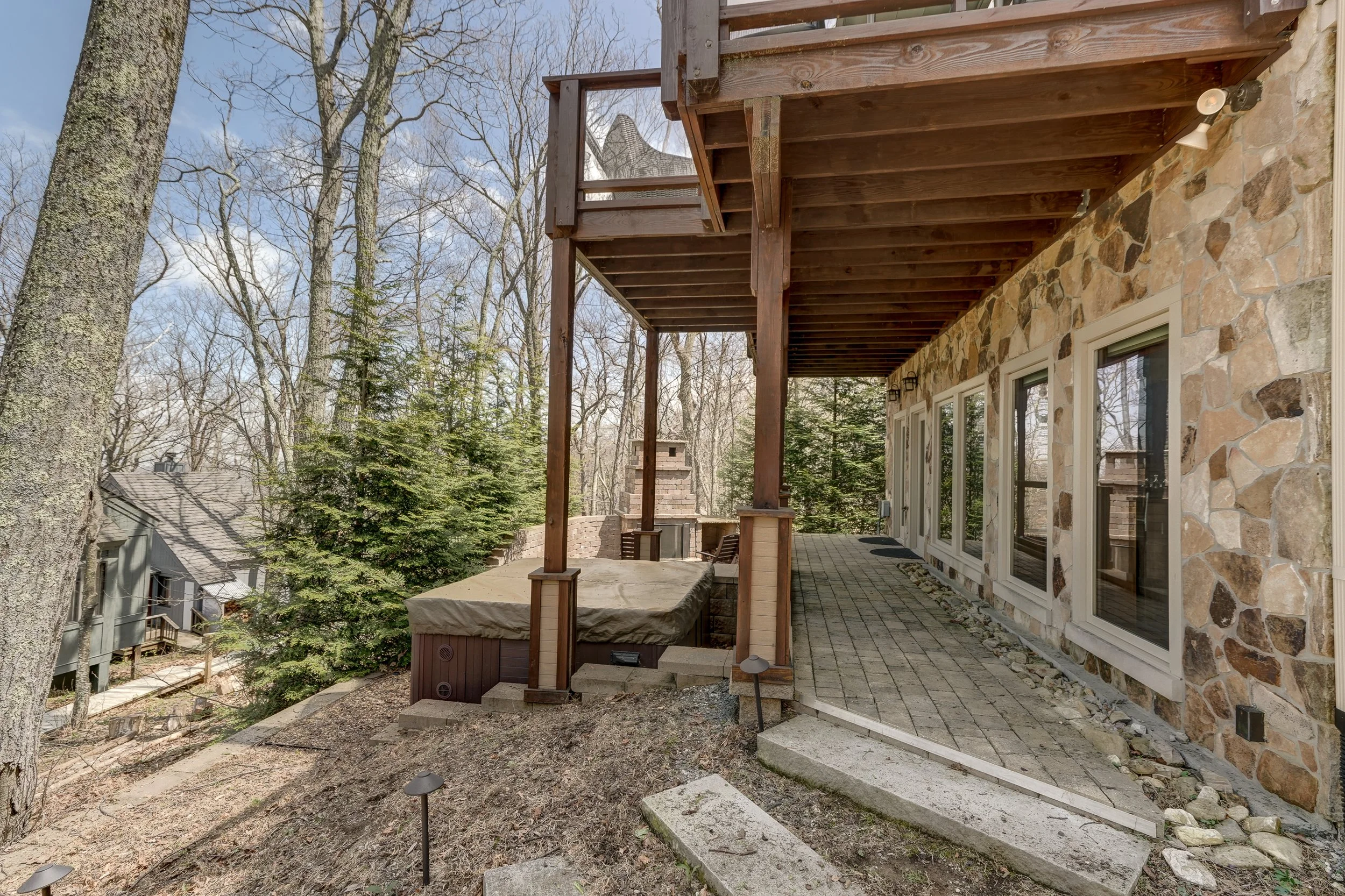 105 Tyro Ln 7064.jpg