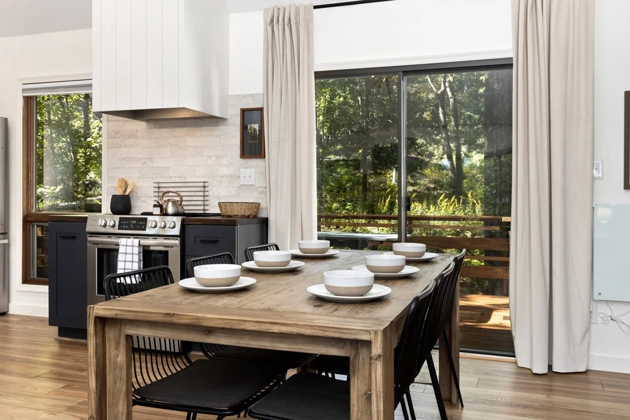 Dining.Kitchen.JPG