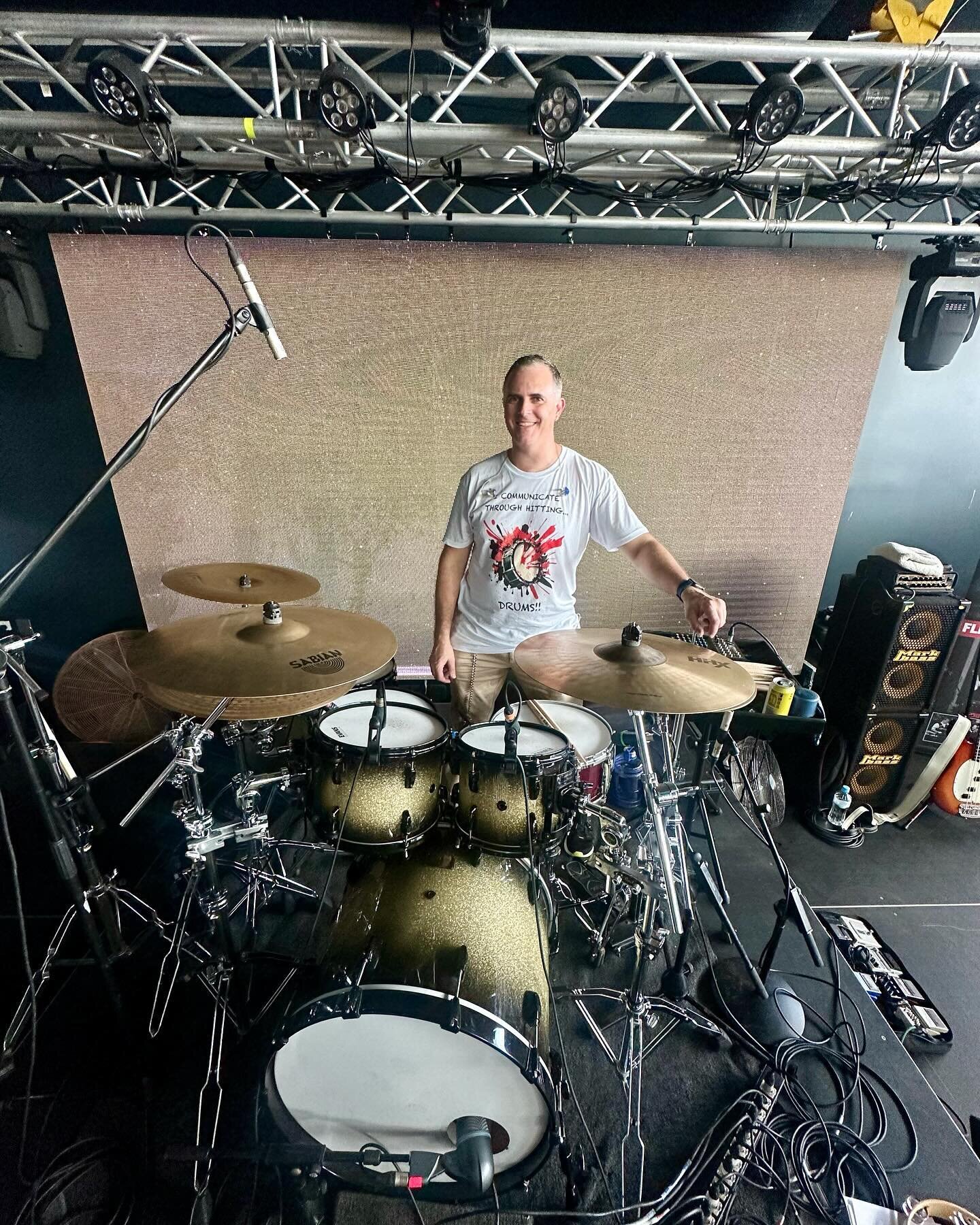 Show tonight in Gosford. Wearing another of my t-shirts, sweating through set up for #runningintheshadowsfleetwoodmacshow t-shirt here: https://shop.spitster.com.au/products/i-communicate-through-hitting-drums-as-colour-organic-tee #drums #drum #drum