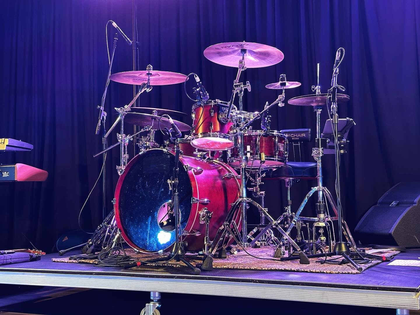 Played an &ldquo;Aussie rock&rdquo; show last week. Got called up pretty last minute. Knowing half of the songs made it difficult but had a mad time smashing the crap out of my masters kit. Thanks for the call up Steve!
#drums #drumming #pearl #maste