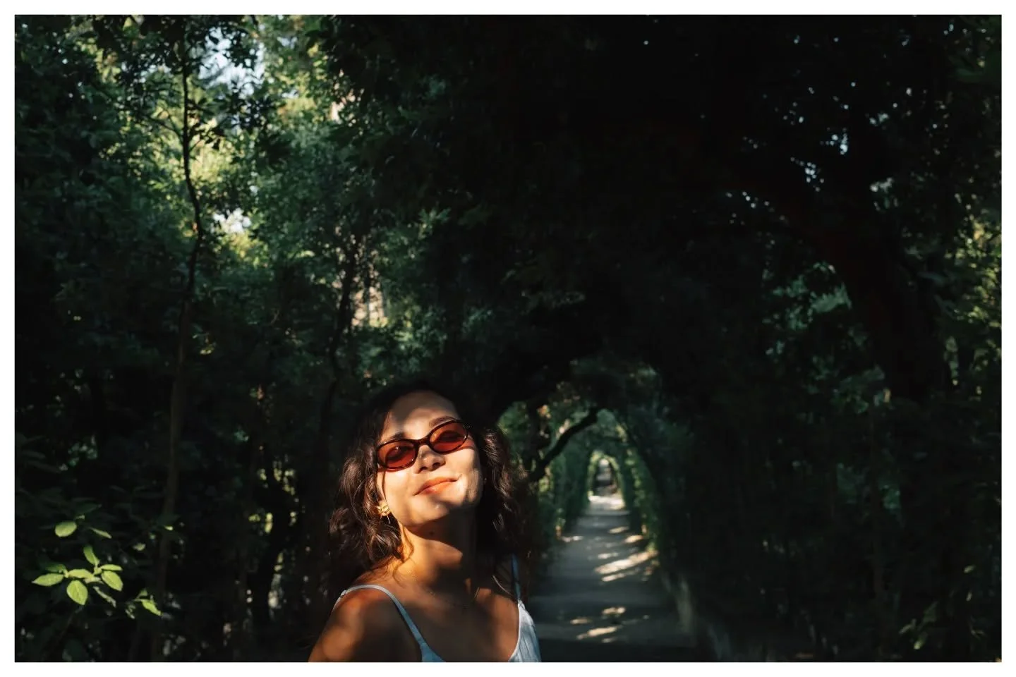 In, out, and around the Pitti Palace + with a special guest from the Uffizi. +1

2/2

Taken on a #fujifilmx100v #fujifilmitalia #fujilove #travel