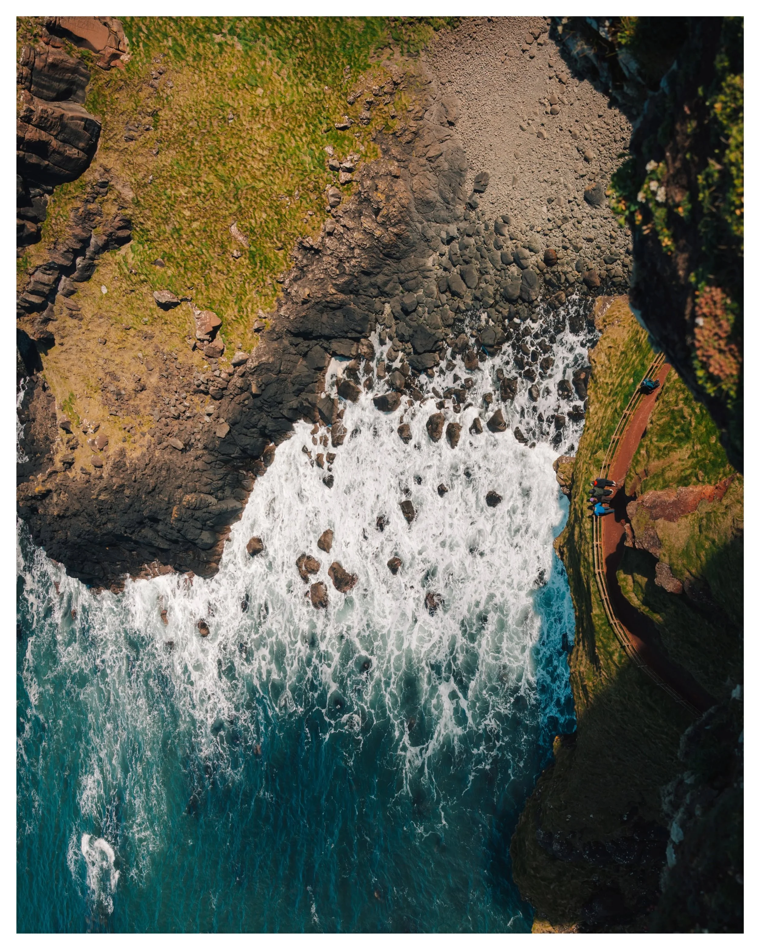 The Giants Causeway 

April 13th, 2026

#leicaq3 #leica #ireland 

As a scientist, I've been thinking about how difficult it is for individuals to understand climate change. The idea outlives us, the change is hard to see, big oil propaganda. As an e
