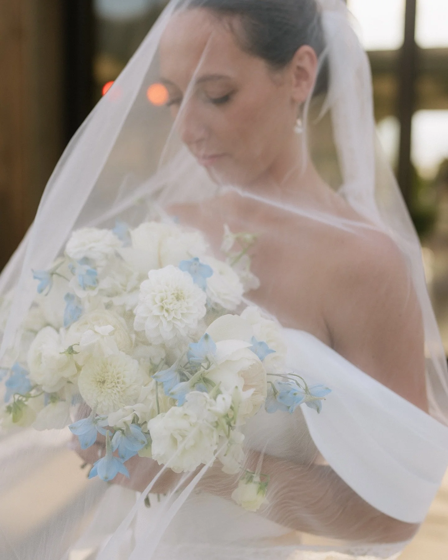 A moment for the bouquet&hellip;because&nbsp;this bouquet&nbsp;was EVERYTHING

.
.
.
.

Venue:&nbsp;@copperroseranch
Planner:&nbsp;@leatherandivoryco
Photographer:&nbsp;@soleadaphotos
2nd shooter:&nbsp;@sarahgillaspie.photo
Videographer:&nbsp;@laurel
