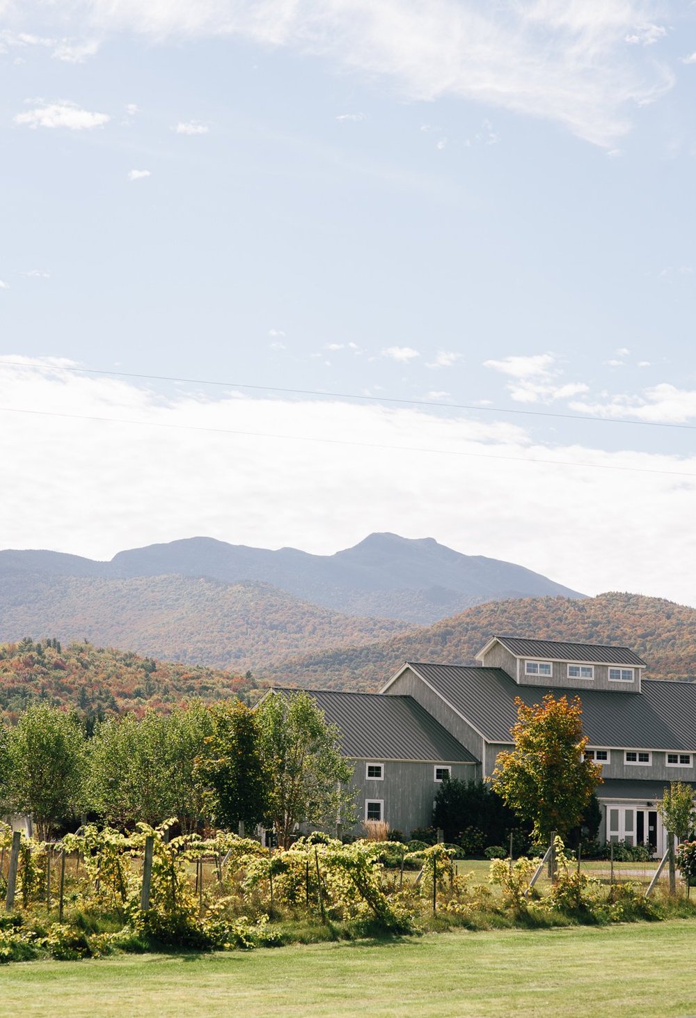 Barn_Smugglers_Notch_Fall_Wedding_001.jpg