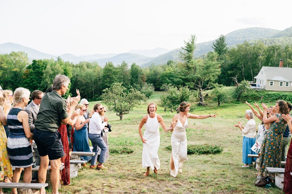 Mountain_Wedding_NH_Barn_043.jpg