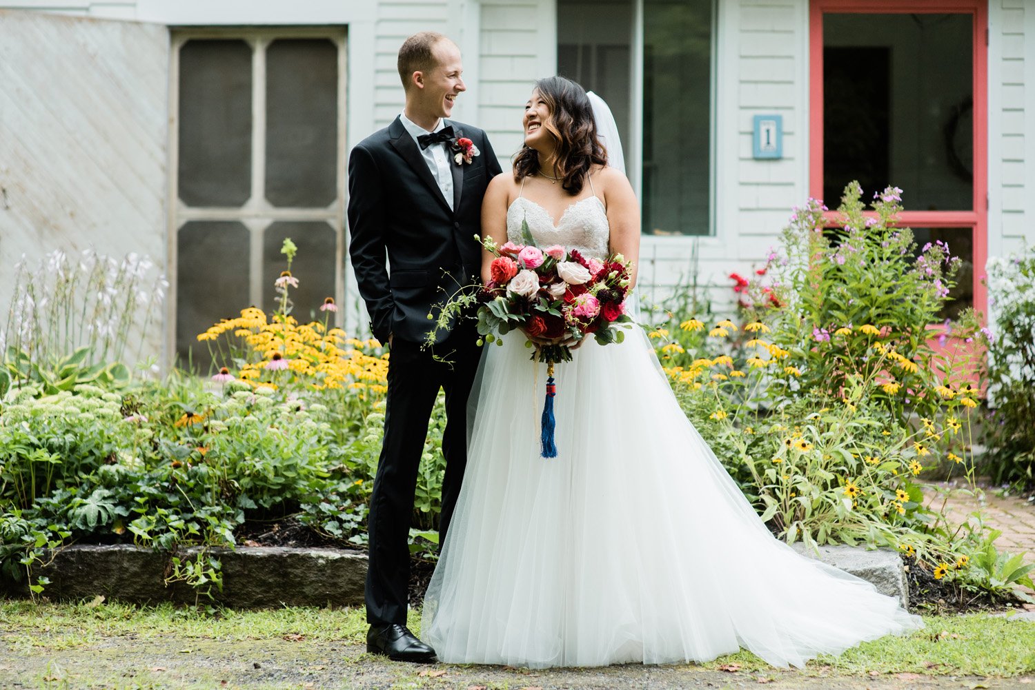 Barn_on _the_Pemi_Wedding_018.jpg