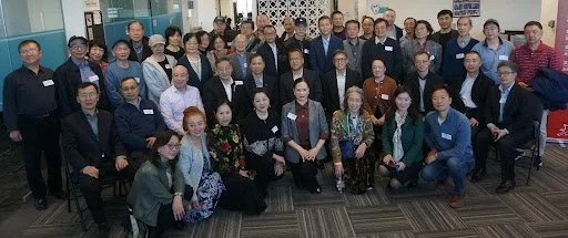 加拿大高校文学社《父亲》主题征文新闻发布会在多伦多万锦举行