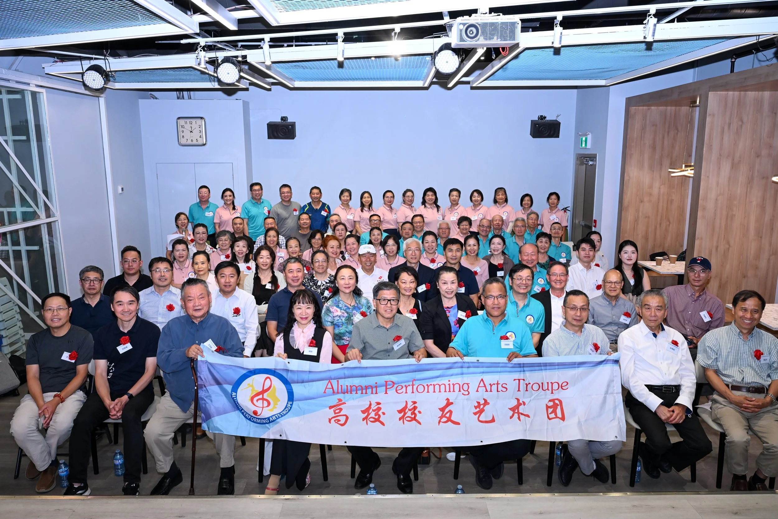 五载芳华谱乐章 扬帆国际向远方加拿大高校校友艺术团5周年庆典暨赴瑞典参加国际歌唱比赛新闻发布会圆满举行