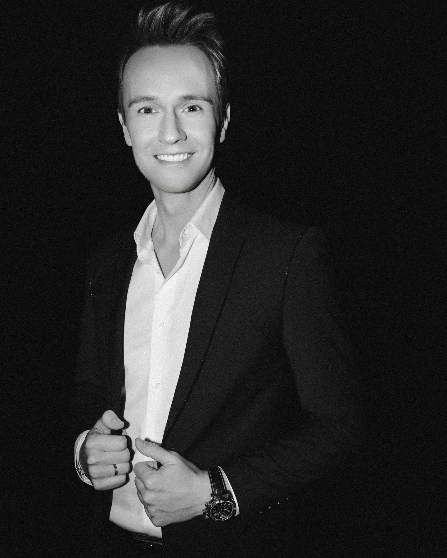 @cyrilferaud_off 📺⭐️
.
.
.
.
Shoot @royalpalacekirrwiller 
.
#noiretblanc #bnw #blackandwhite #blackandwhitephotography #bw #photography #bnwphotography #noiretblancphotographie #monochrome #photo #art #streetphotography #portrait #photooftheday #no