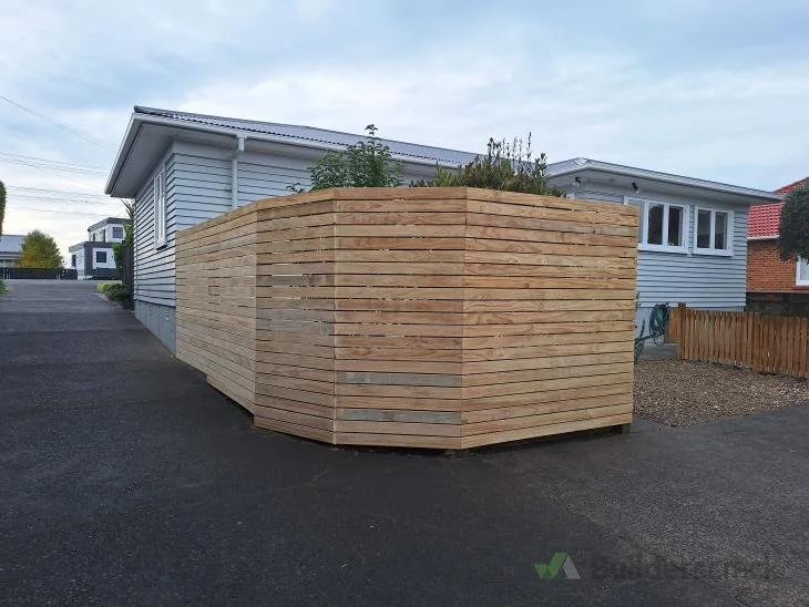 A Horizontal privacy fence driveway fence.