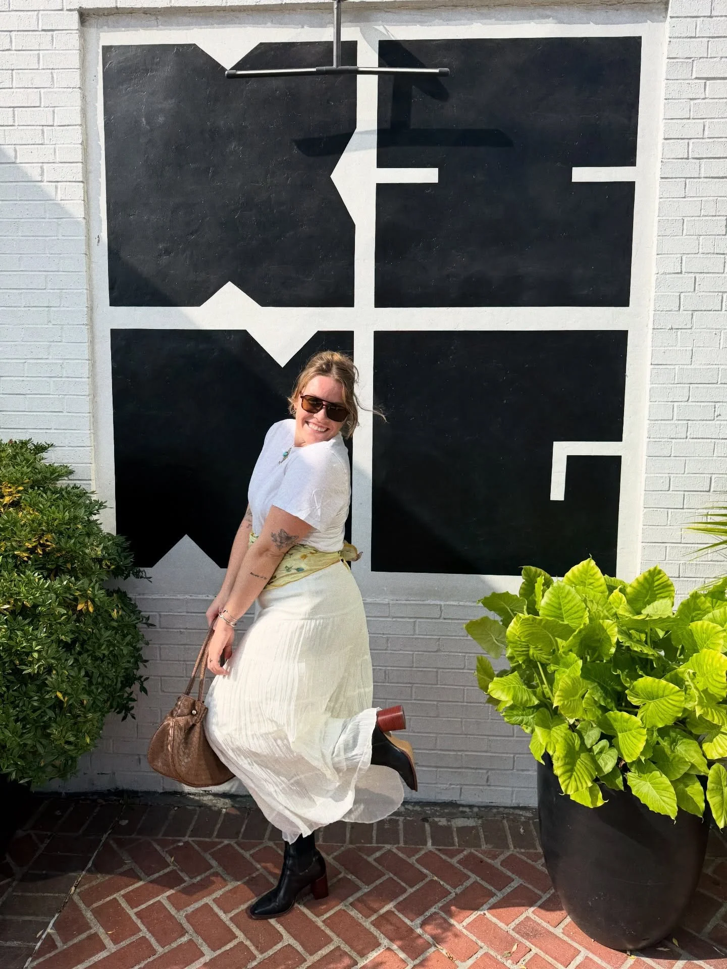 my love surprised me with a trip to NOLA. It reminded me to get out of my head and BE PRESENT. to step away from the fear of unknowns and love and be loved. my goodness, how lucky am I that I get to explore the world with @devannyking. 

I love you, 