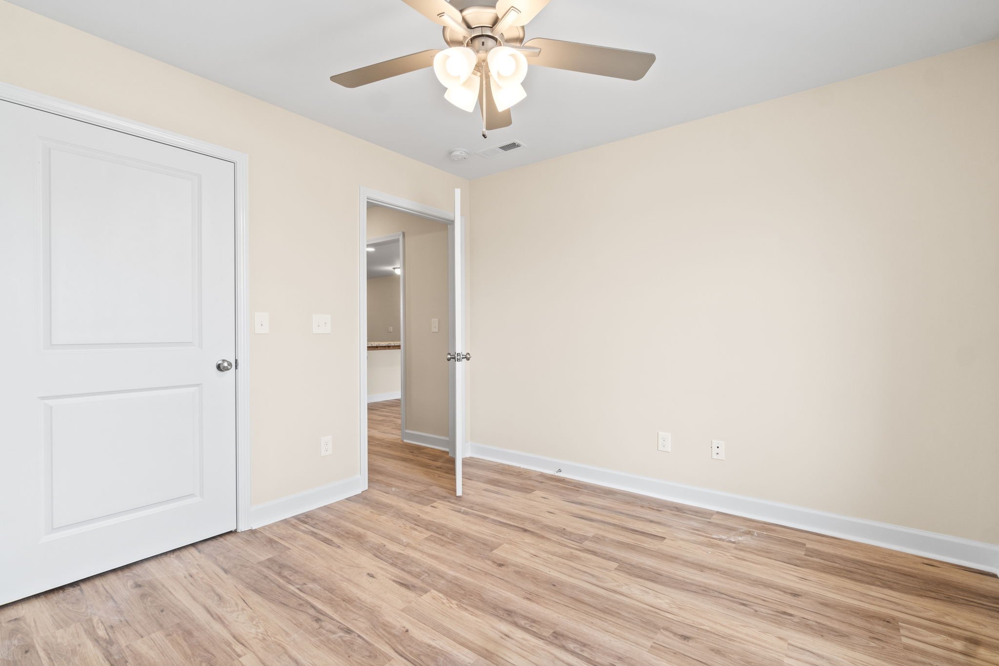 28-web-or-mls-9550-russellville-rd.jpg