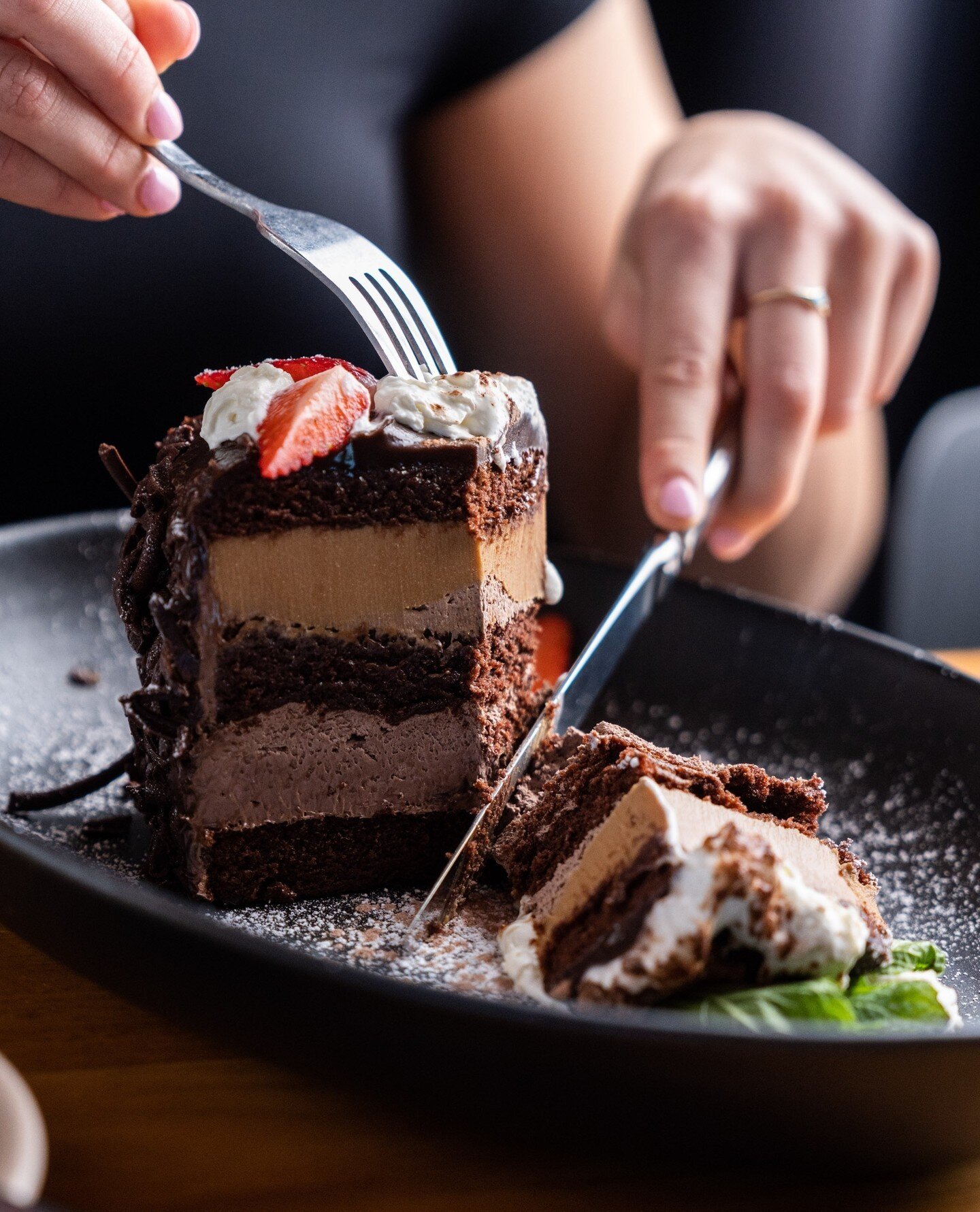 Life is short, order the dessert! 🍰⁠
⁠
Treat yourself to a little slice of heaven at Slices - our sweet selection is sure to satisfy any sweet tooth cravings.