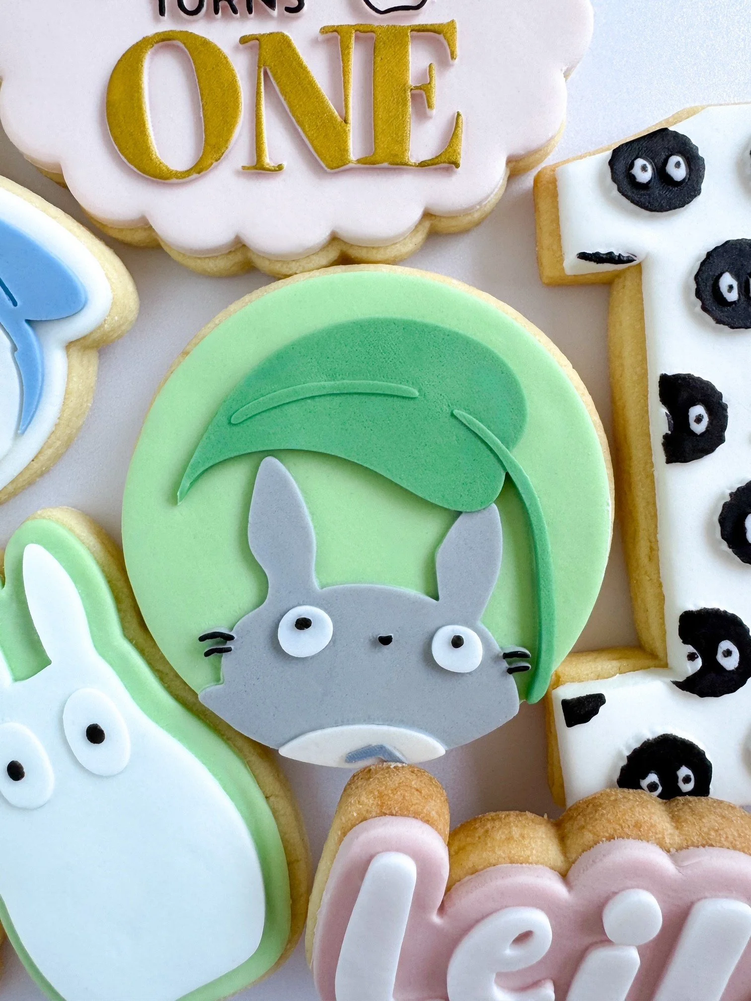 Totoro with Leaf Cookie Stamp & Cutter