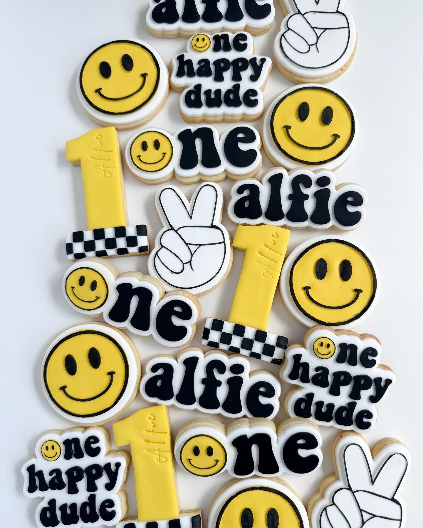 Alfie is 😃NE happy dude ⚡️
The light of my life turned one today and I am not okay 😭