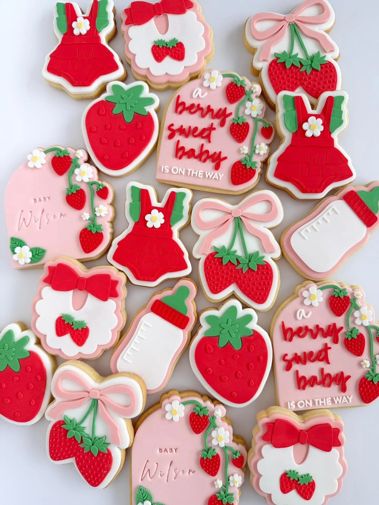 A berry sweet baby is on the way 🍓