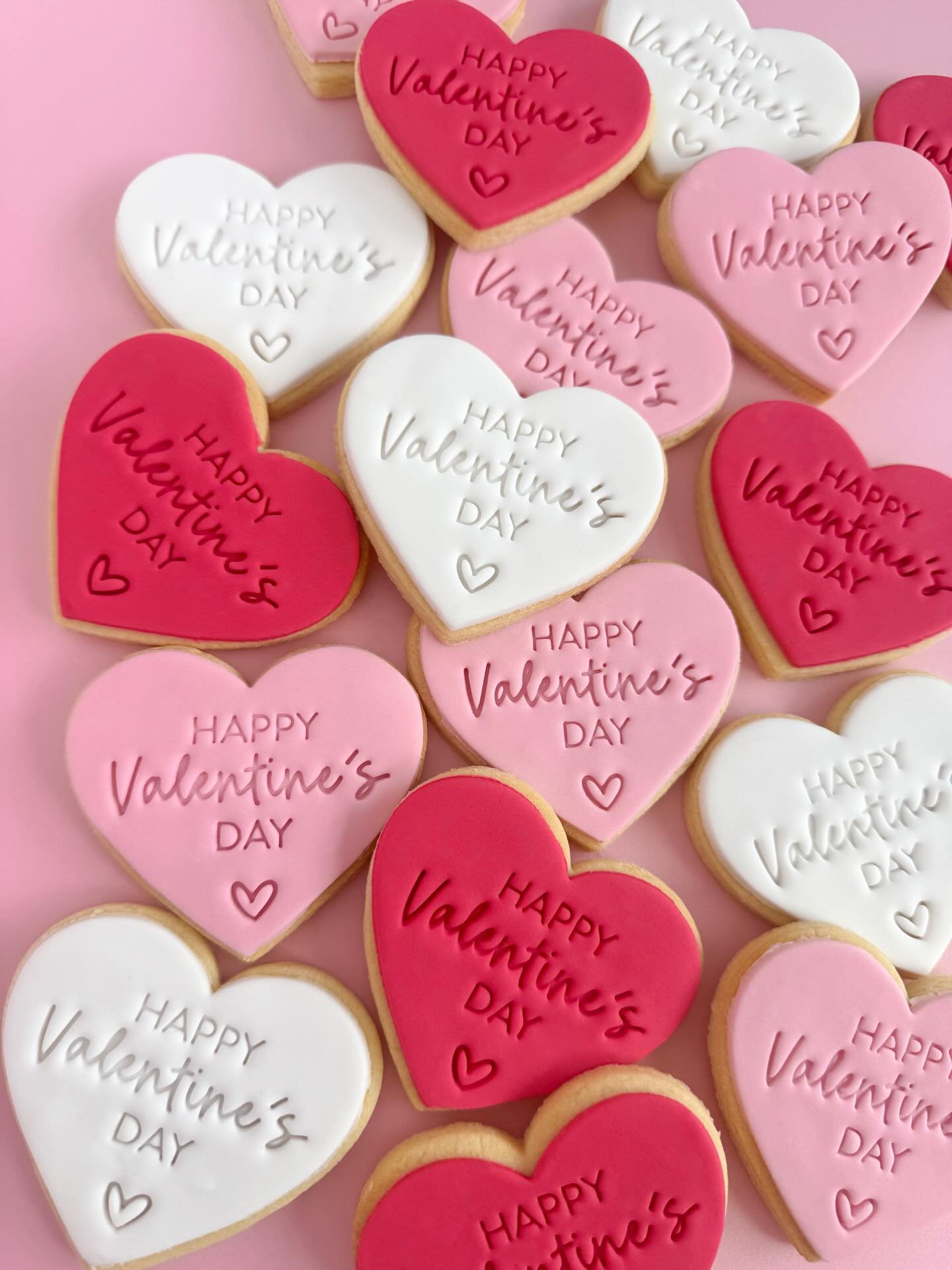 Happy Valentine&rsquo;s Day ❤️ These cookies were created for @bearandcubplaycentre &lsquo;s Valentine&rsquo;s Mini + Me sessions 🌹

Cookie package: BASIC
