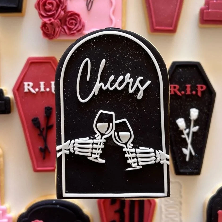 Skeleton Hands Cheersing Arch Cookie Stamp & Cutter