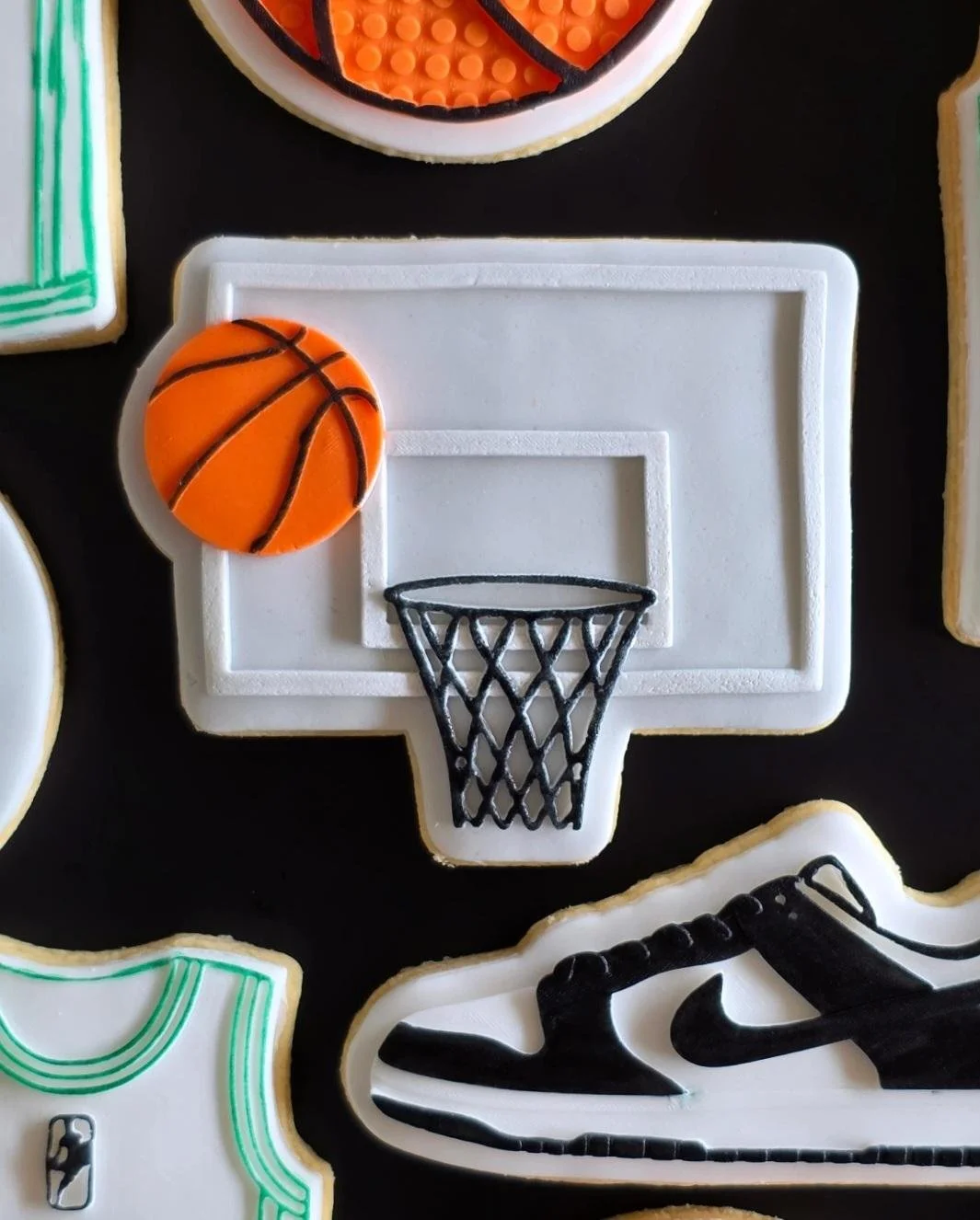Basketball Hoop Cookie Stamp & Cutter