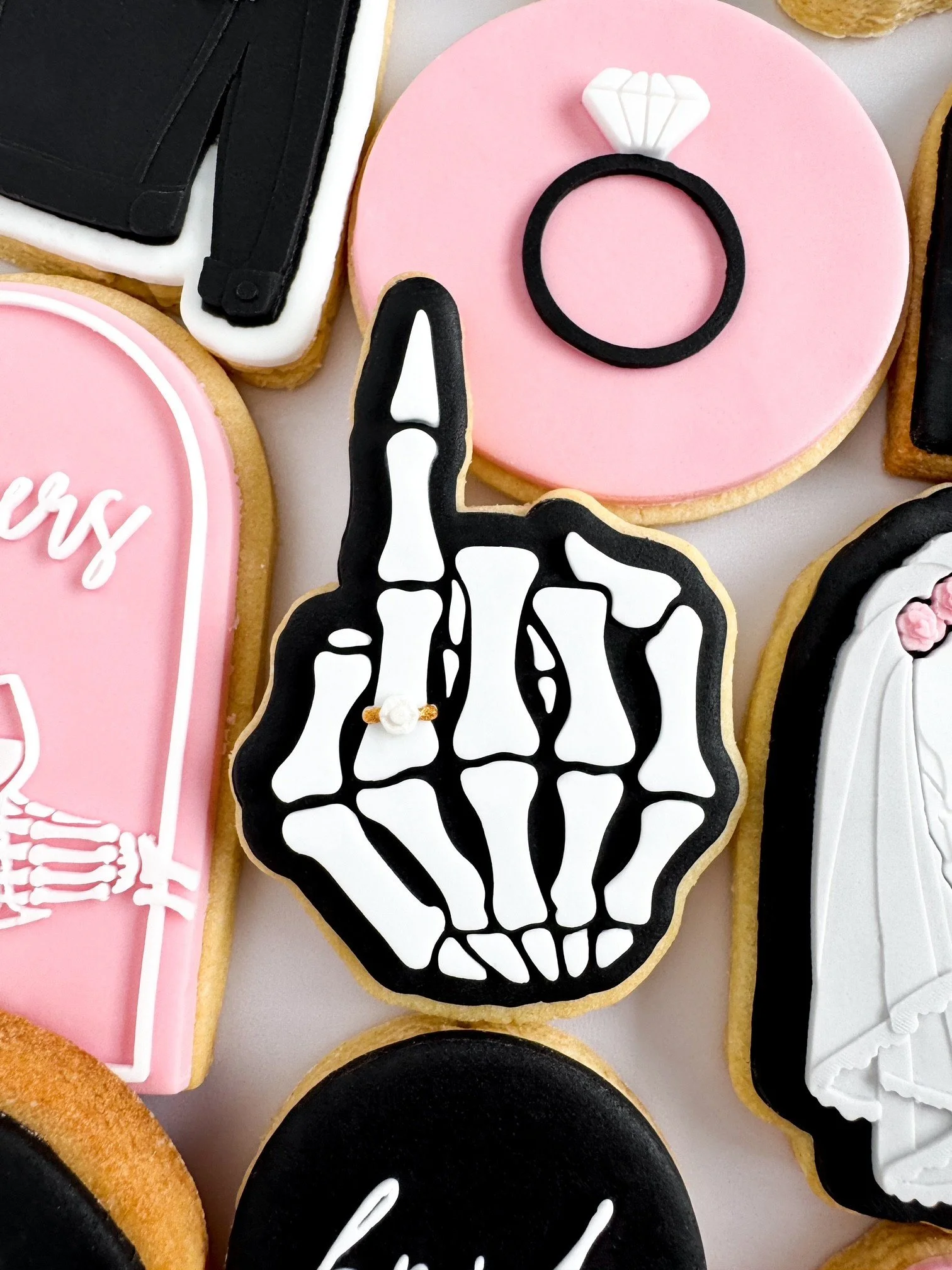 Skeleton Bride Finger Cookie Stamp & Cutter