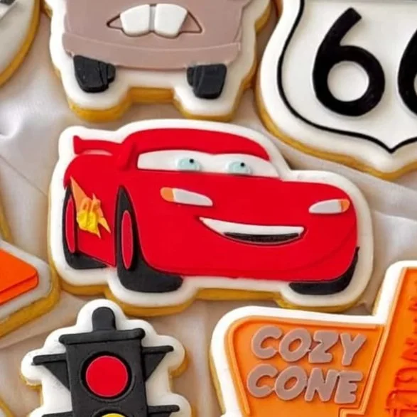 Lightning McQueen Cookie Stamp & Cutter
