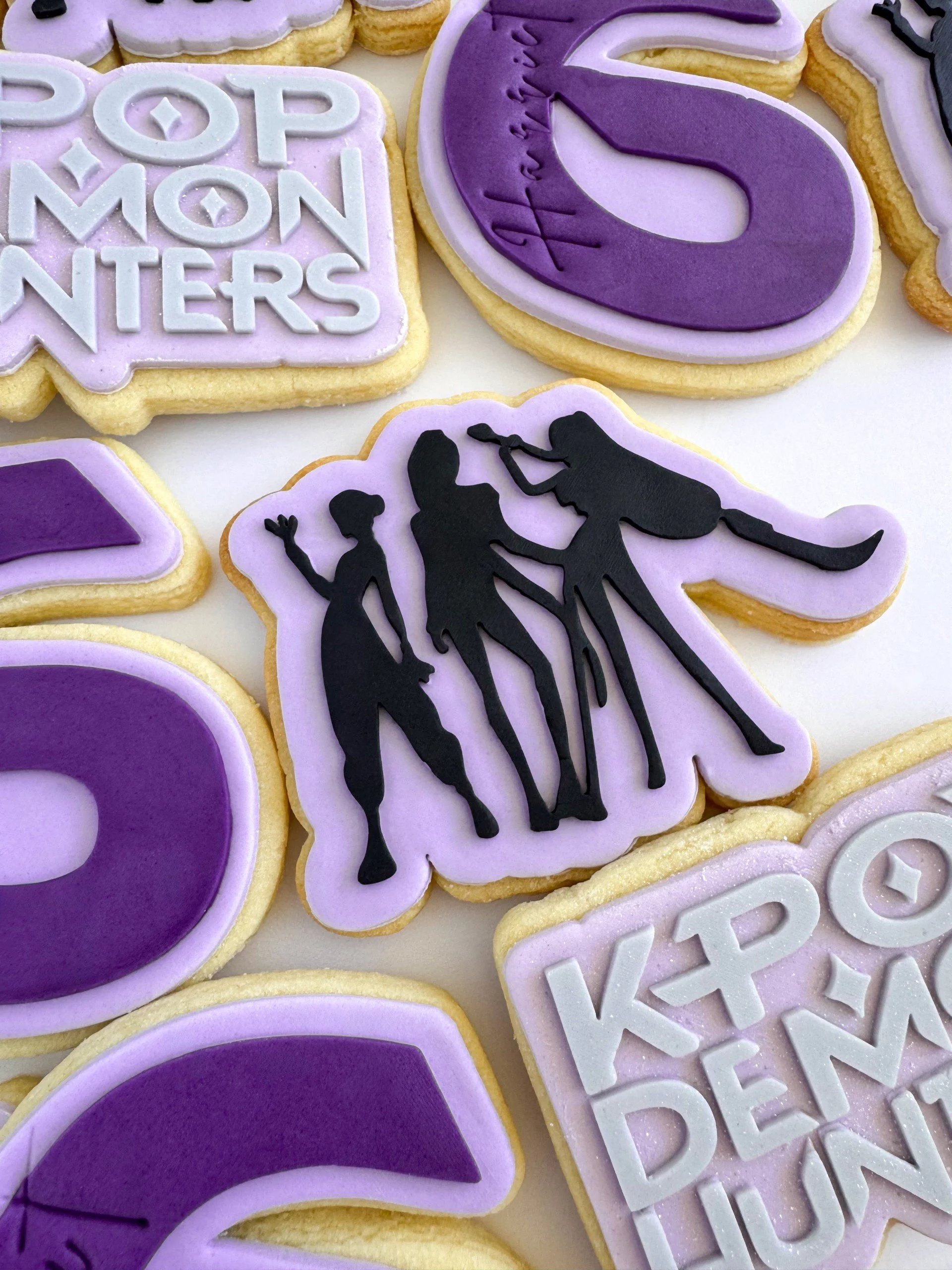 K-Pop Demon Hunters Huntrix Silhouette Cookie Stamp & Cutter