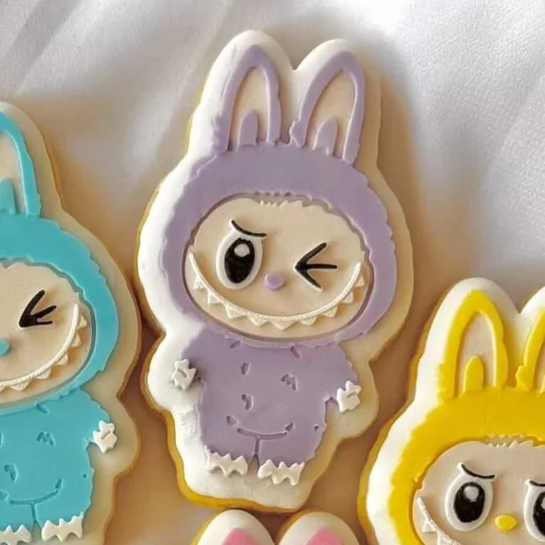 Labubu Winking Cookie Stamp & Cutter