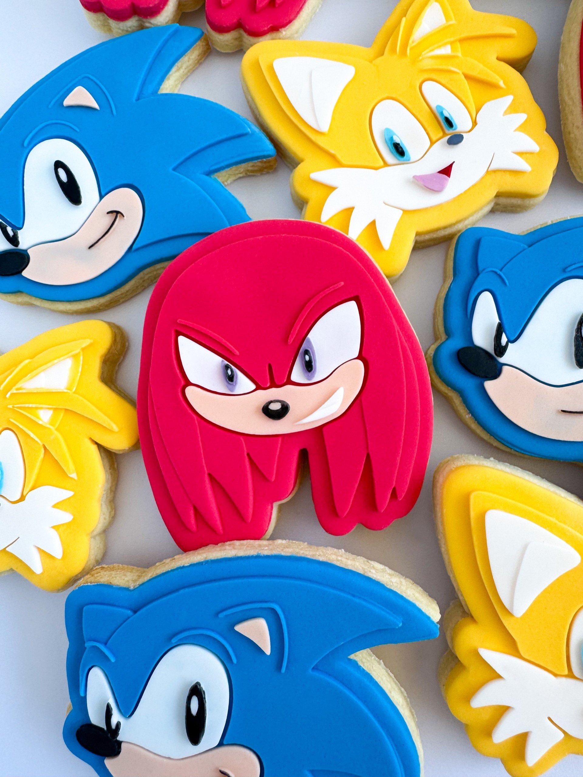 Knuckles.jpg