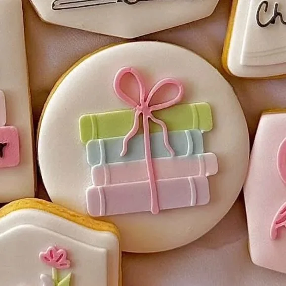 Stack of Books with Bow Cookie Stamp & Cutter