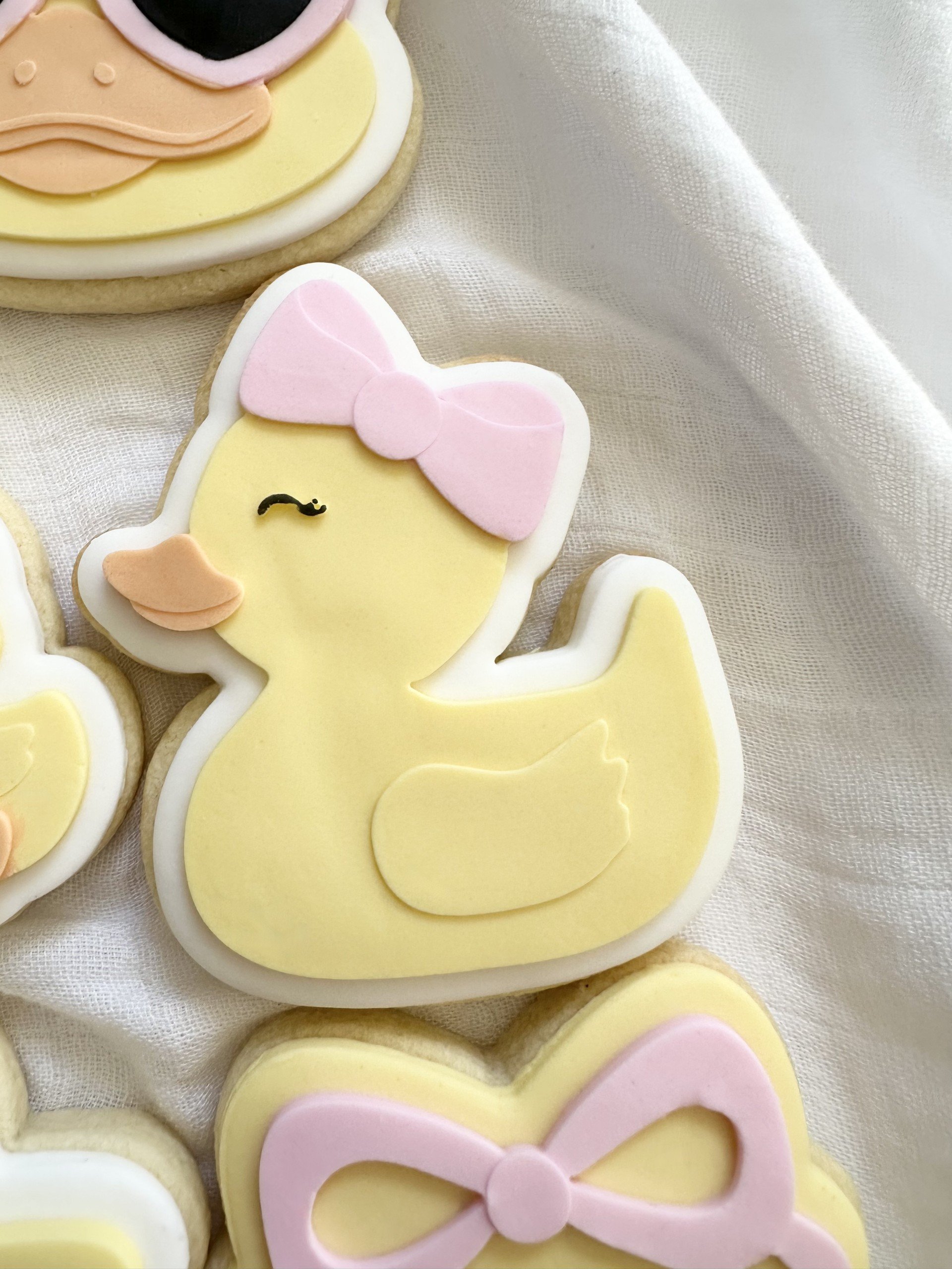 Rubber Ducky with Bow Cookie Stamp & Cutter