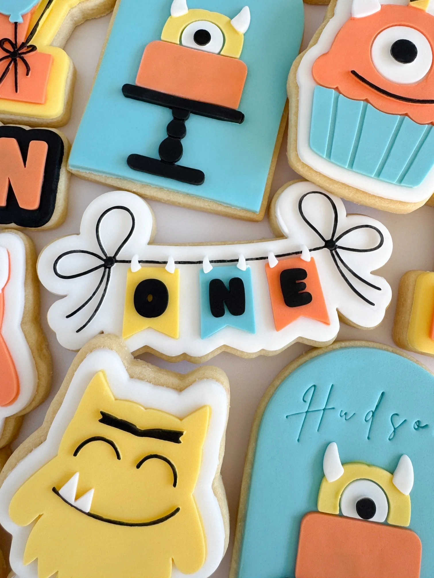 Monster ONE Bunting Cookie Stamp & Cutter