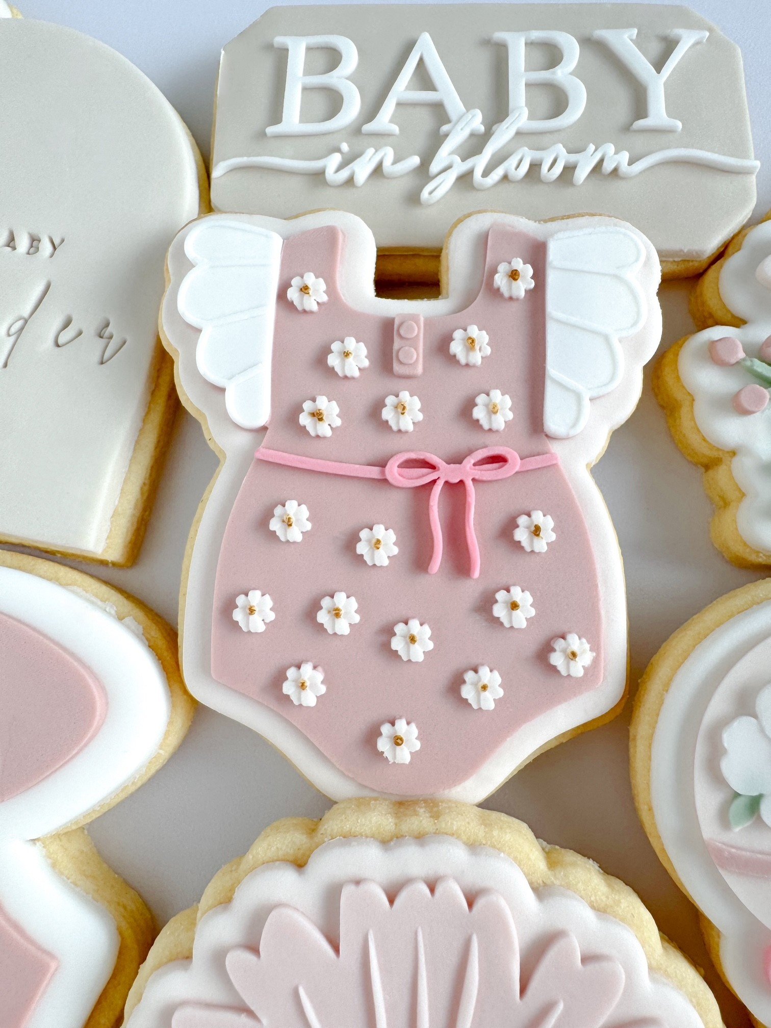 Floral Baby Onesie Cookie Stamp & Cutter