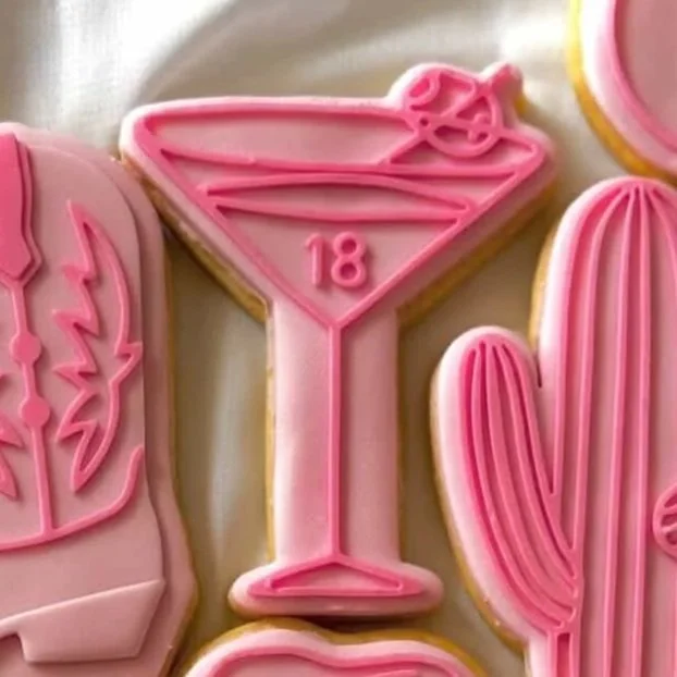 18 Martini Glass Outline Cookie Stamp & Cutter